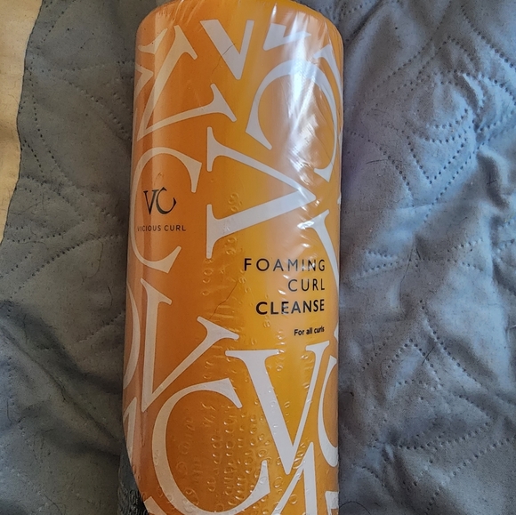 New Vicious Curl Foaming Curl Cleanser 32oz - Picture 3 of 6
